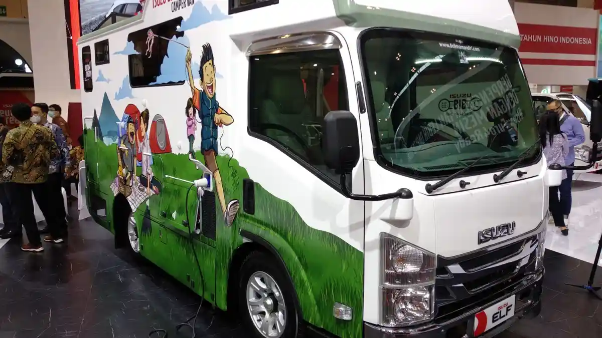 Foto - Bus dan Truk: Penjualan Naik Terus