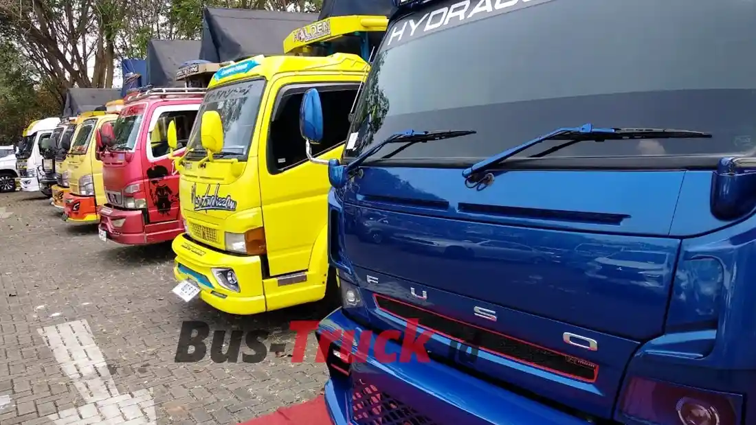 Berita - GIIAS 2024: Komunitas Canter Bawa Truk 1 Miliaran