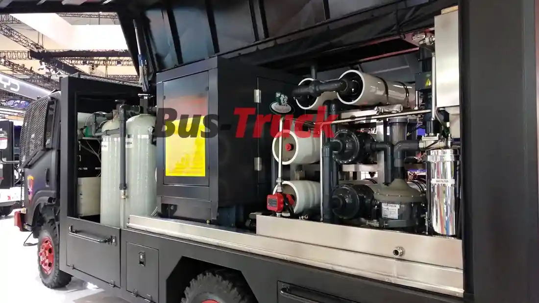 Foto - GIIAS 2024: Kolaborasi Isuzu-Brimob Hadirkan Inovasi Kendaraan Water Treatment