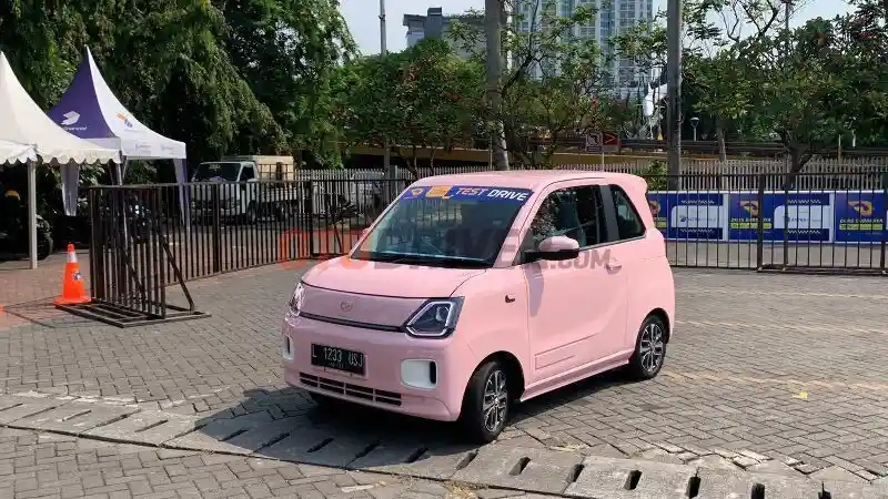 Foto - Perang Minion, Komparasi Dimensi dan Spek Wuling Air EV vs Changan Lumin vs DFSK Seres E1 vs VinFast VF3