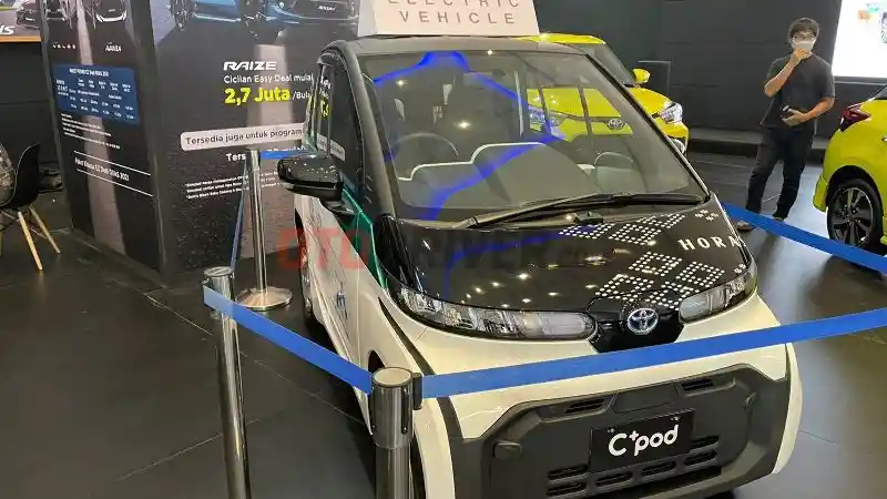 Foto - Deretan Mobil Listrik Yang Mencuri Perhatian di GIIAS Surabaya 2021