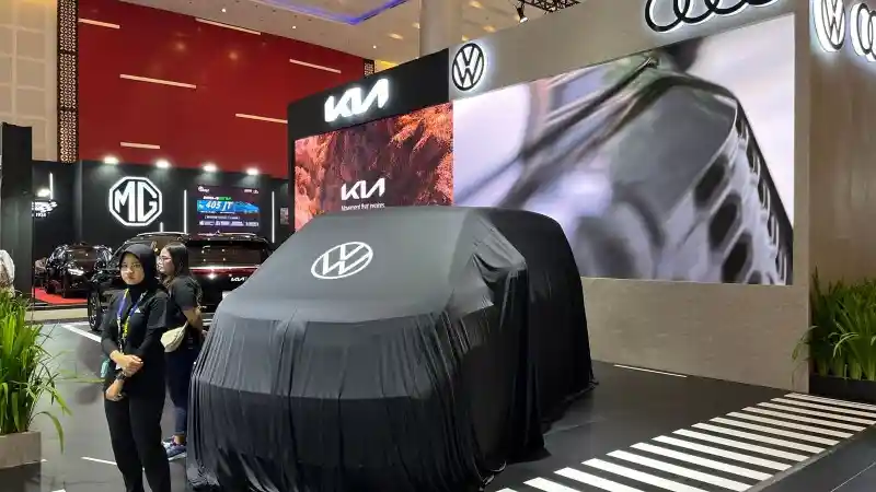 Foto - GIIAS Surabaya 2024 Resmi Dibuka