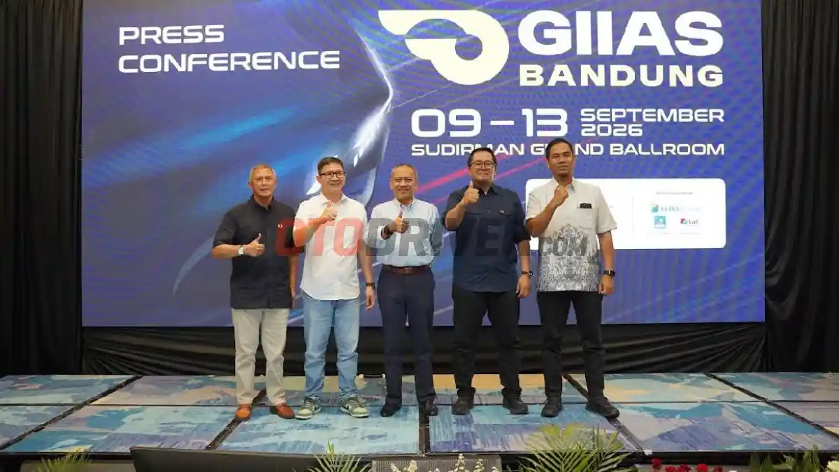 Foto - Ada Diskon 10 Persen BBNKB dan Pajak Kendaraan di GIIAS Bandung 2026