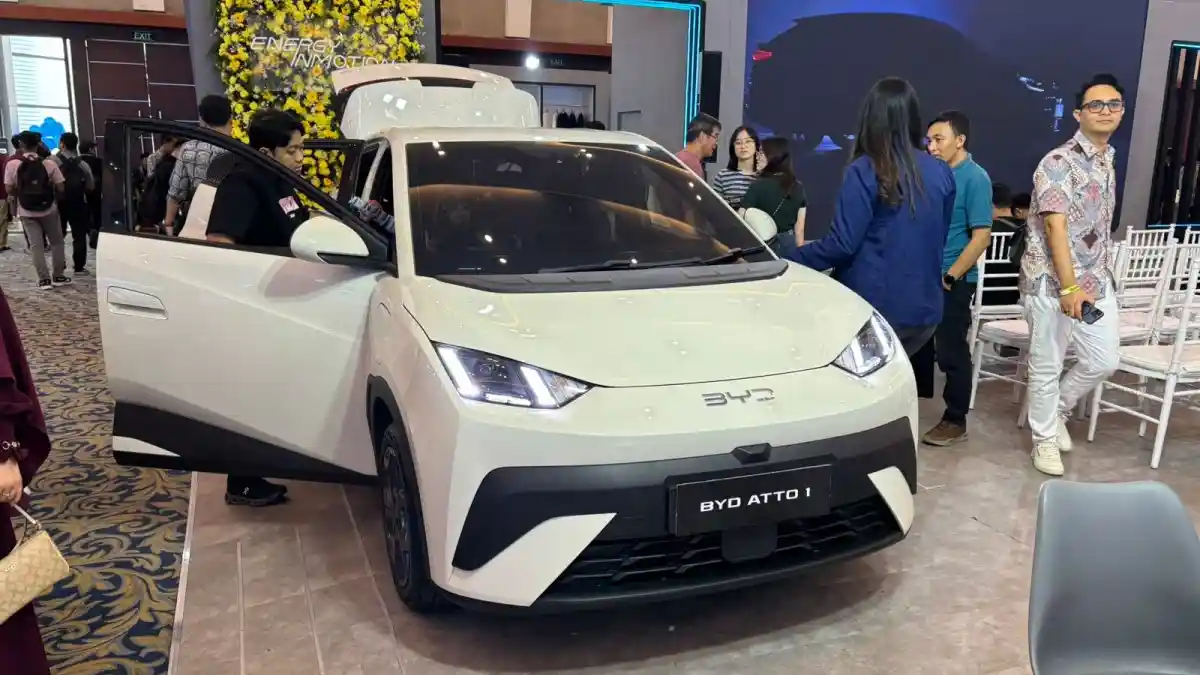 Foto - GIIAS Surabaya Resmi Dibuka, Dari Atto 1 Hingga Cortez Darion Tebar Pesona Di Jawa Timur