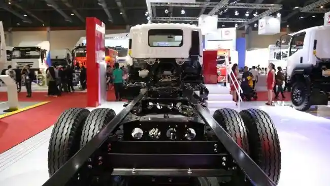 Foto - Gaikindo Kampayekan Safety Di GIICOMVEC 2020