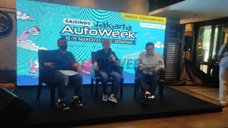 Foto - GJAW 2023, Kolaborasi Pameran Mobil dan Gelaran Musik Kondang Tanah Air