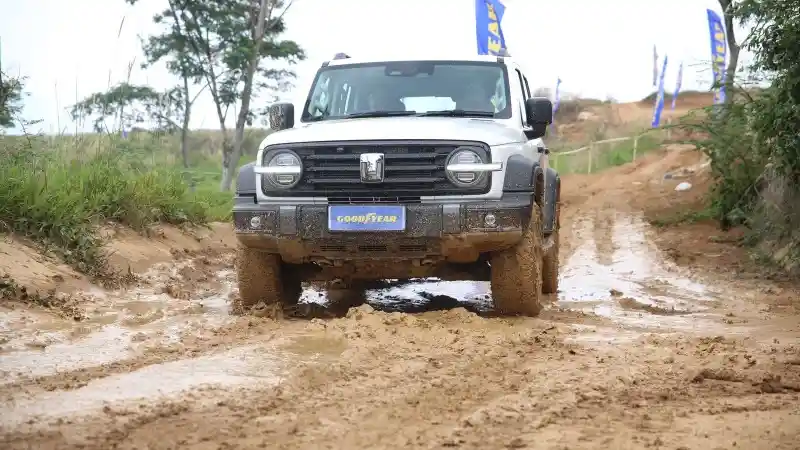 Foto - Goodyear Luncurkan Ban Khusus Untuk Offroad, Ini Kehebatannya