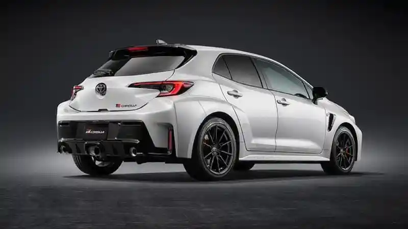 Foto - Toyota GR Corolla Hadir Di Jepang