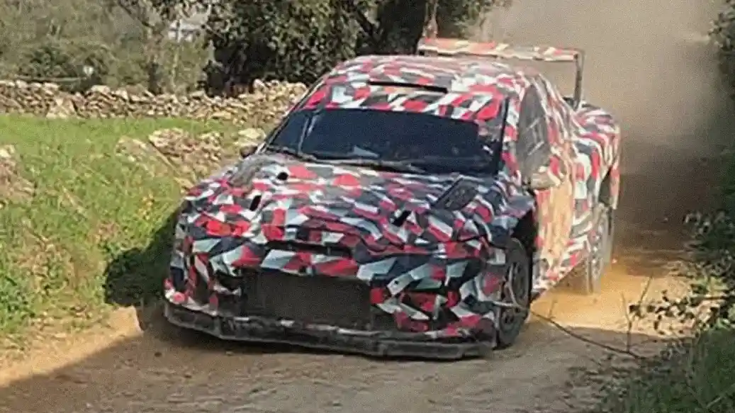 Foto - Toyota Celica Akan Hidup Kembali Sebagai Mobil Mid Engine