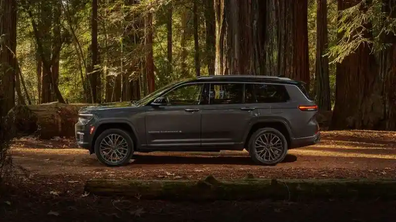 Foto - All New Jeep Grand Cherokee Diluncurkan. Hadir Di Indonesia Tahun Ini Juga.