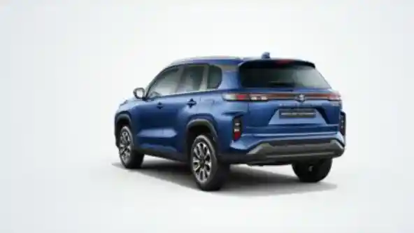 Foto - Suzuki Grand Vitara Resmi Hadir Di India