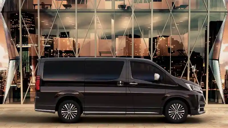 Berita - Bukan Alphard, Ini Adalah MPV Mewah Dari Platform HiAce 