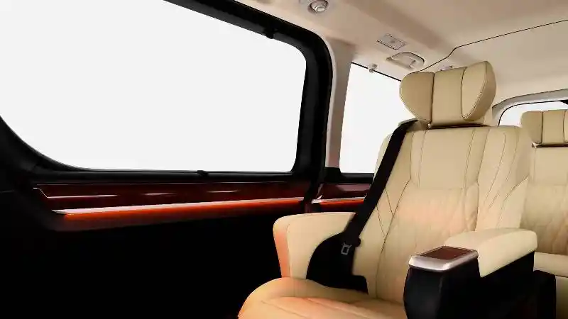 Foto - Bukan Alphard, Ini Adalah MPV Mewah Dari Platform HiAce 