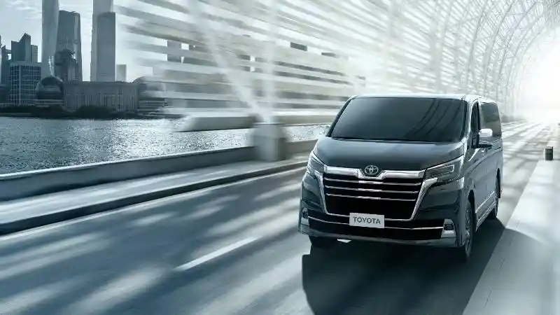 Foto - Bukan Alphard, Ini Adalah MPV Mewah Dari Platform HiAce 