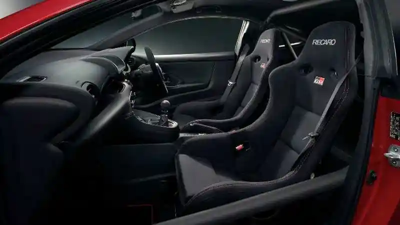 Foto - Toyota GRMN Yaris Melenggang, Harga Nyaris Rp 1M