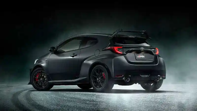 Foto - Toyota GRMN Yaris Melenggang, Harga Nyaris Rp 1M