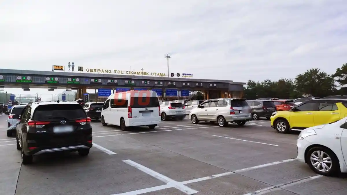 Foto - Sudah 2,9 Juta Kendaraan Pemudik Masuk Wilayah Jakarta