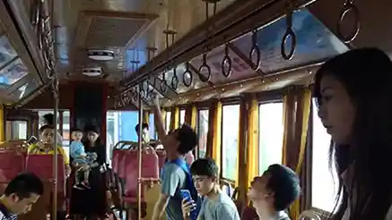 Foto - Guangtong Dang-Dang, Bus Kota dengan Penampilan Ala Trem Kuno