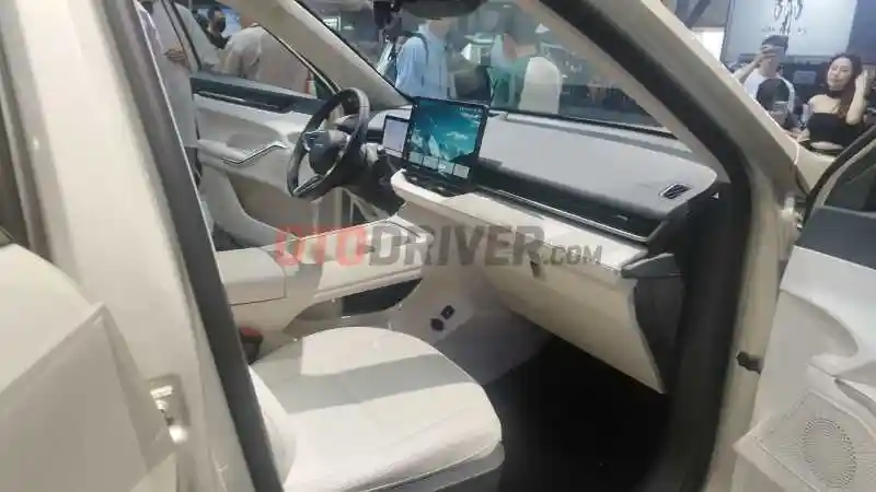 Foto - GWM Haval H6 Alami Facelift. Punya Desain Yang Lebih Sangar Dan Simpel