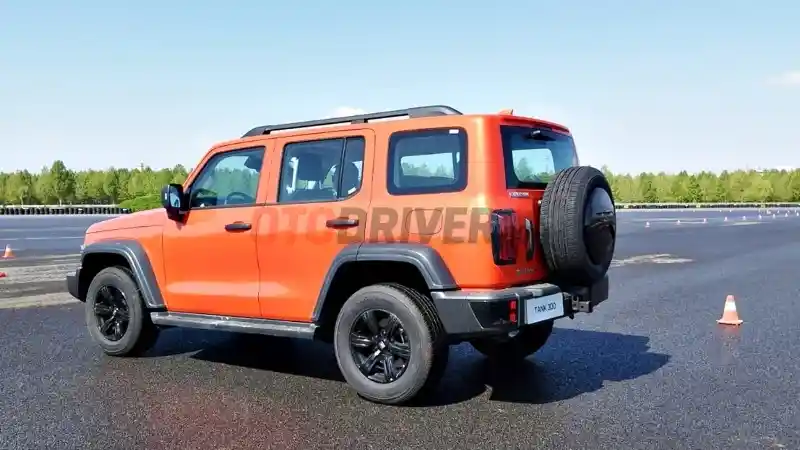 Foto - GWM Tank 300 Penantang Terkuat Fortuner Dan Pajero Sport?