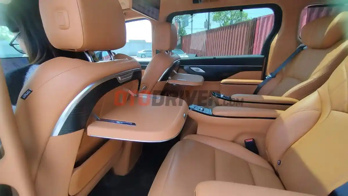 Foto - Merasakan Langsung Wey 80, Pesaing Denza D9 dan Alphard