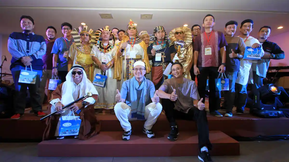 Foto - Toyota Owner Club Tak Sekedar Halal Bihalal, Juga Berkontribusi Positif