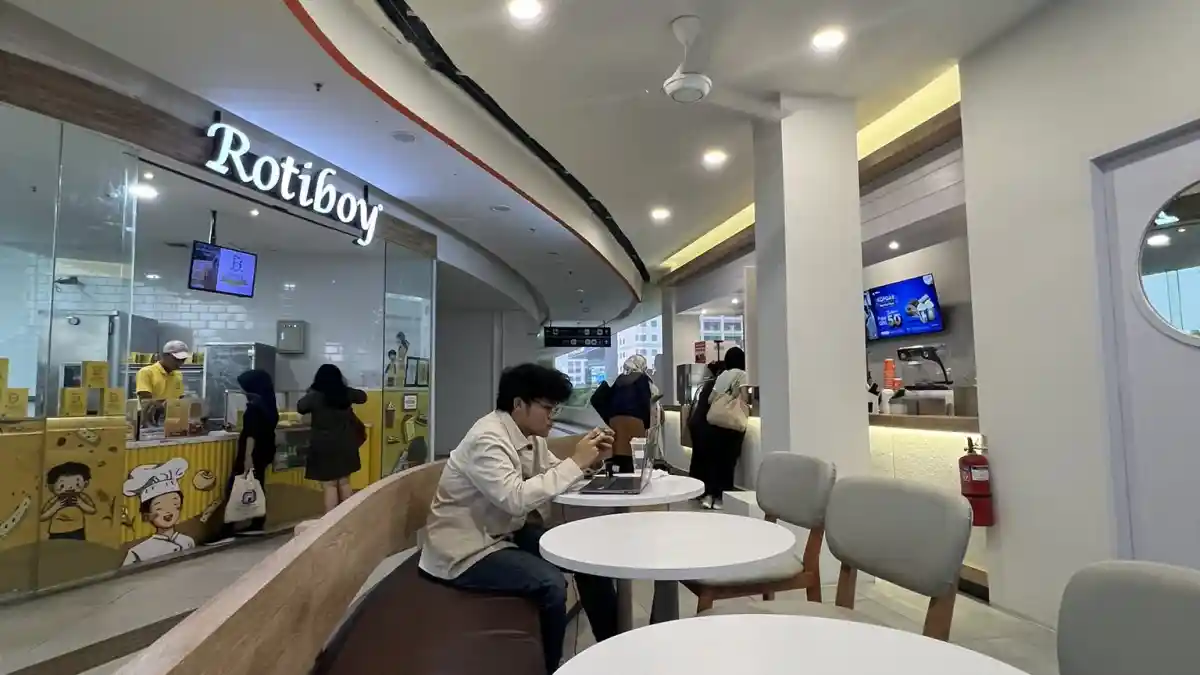 Foto - Sekilas Halte Transjakarta Bundaran HI-Astra