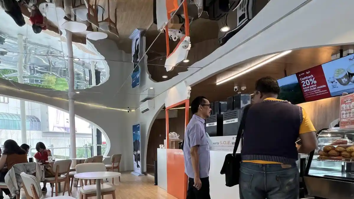 Foto - Sekilas Halte Transjakarta Bundaran HI-Astra