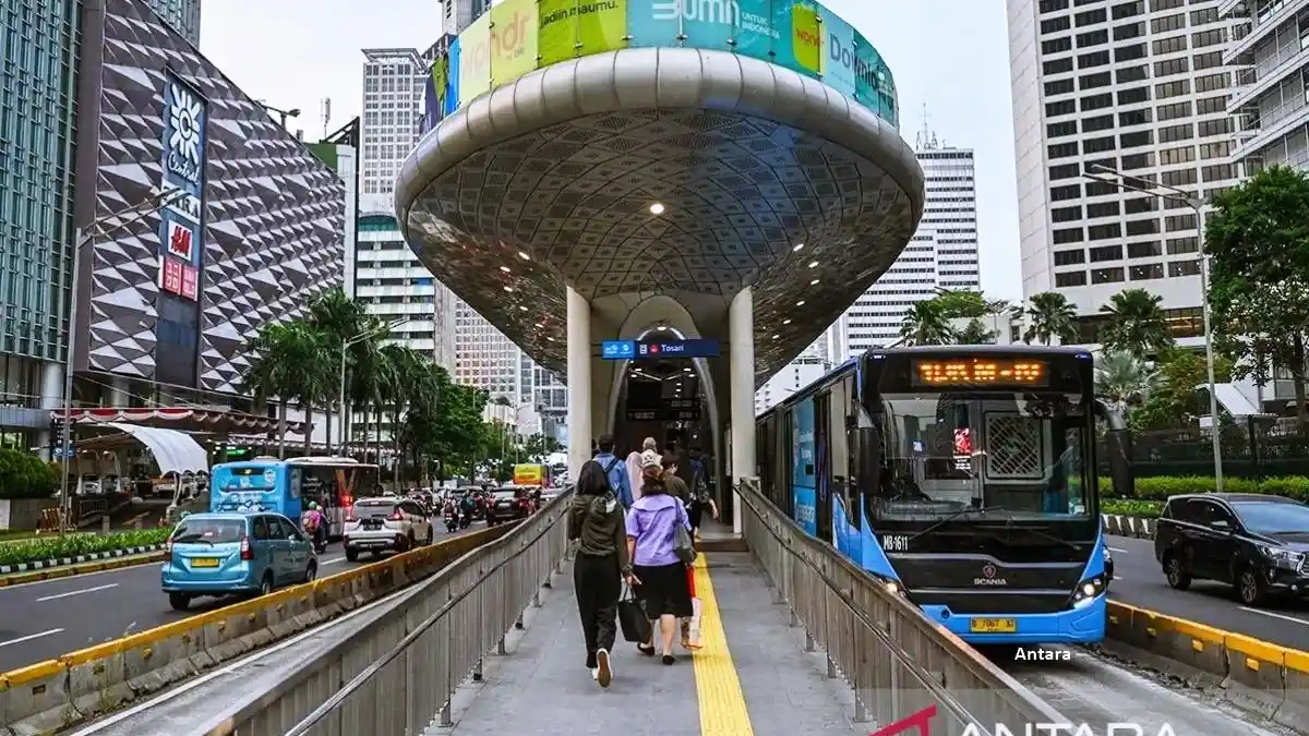 Bus - Awas Kartu Layanan Gratis Transjakarta Bisa Diblokir