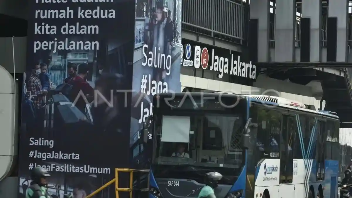 Bus - Jakarta Masuk Daftar Kota Transportasi Terbaik Di Dunia