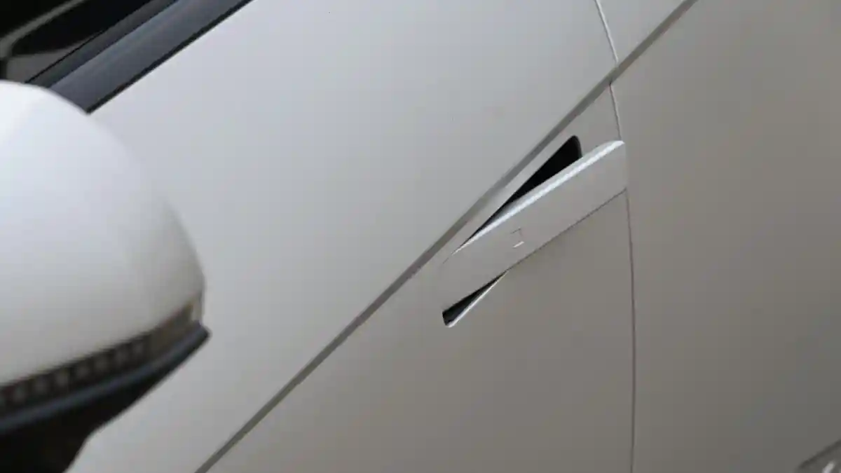 Berita - Bos VW Komentari Handle Pintu Model Tersembunyi
