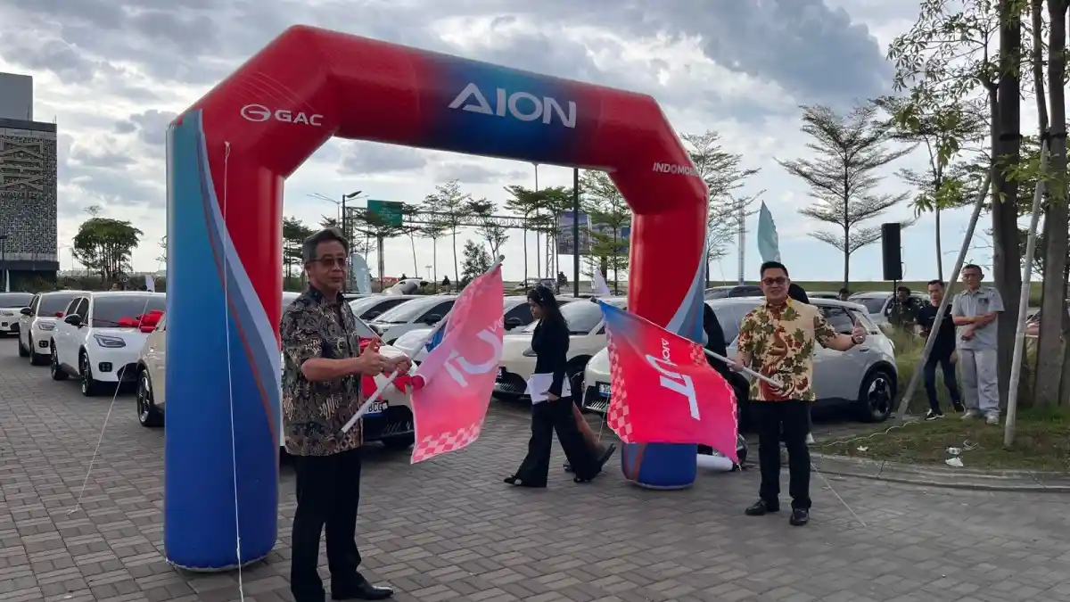 Foto - GAC Indonesia Mulai Menyerahkan Unit Batch Awal Ke Konsumen