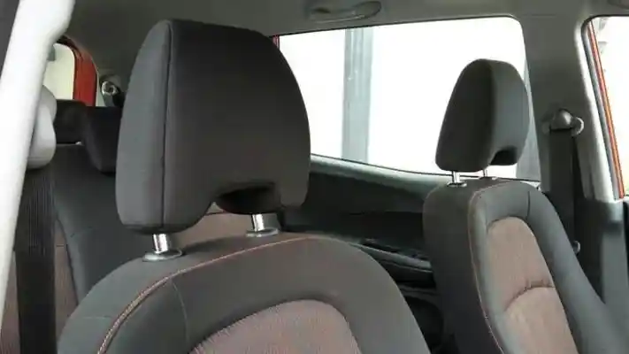 Berita - Fungsi Lain Headrest Jok Mobil Selain Untuk Kenyamanan Kepala