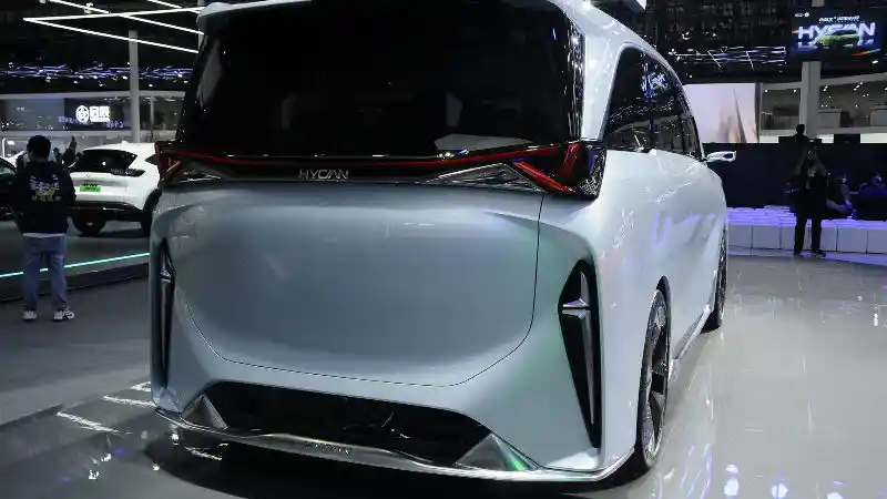 Foto - Rival Lexus LM, Muncul Dalam Mobil Listrik Dari Cina