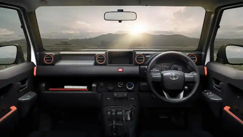 Foto - Toyota Rangga Resmi Meluncur Di Thailand Dengan Nama Hilux Champ