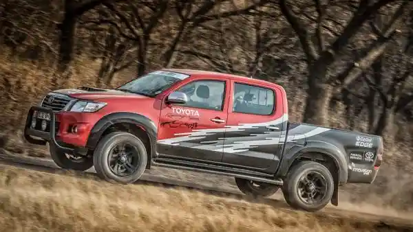 Berita - Toyota Hadiahkan Hilux 455 DK Bagi Konsumen Kesejuta 