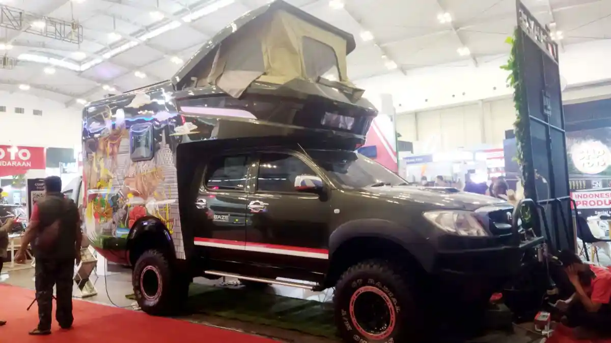 Foto - Bawa Dua Produk, Baze Luncurkan Toyota HiAce Premio Prestige Series di GIIAS 2023