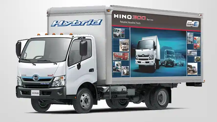 Truk - Tahun Ini Merupakan 10 Tahun Kiprah Hino 300 Series Hybrid Di Australia