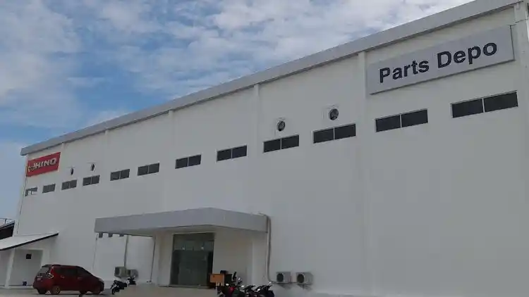 Berita - Dukung Ketersediaan Komponen Euro 4, Hino Dirikan Parts Depo Di Sampit, Kalteng