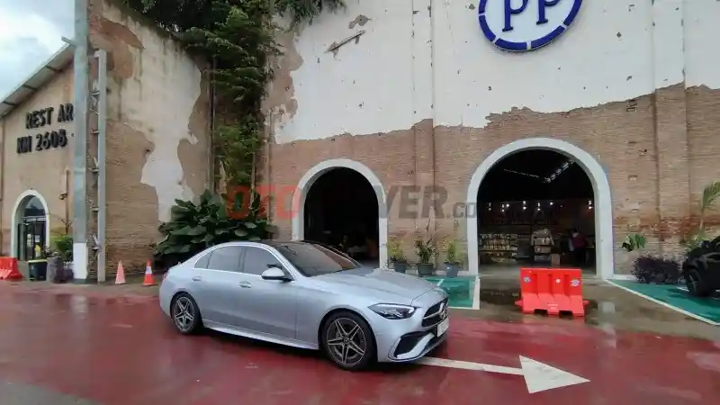 Foto - Ini Pengalaman Berkendara Tim Otodriver I pada Holiday In Style 2022