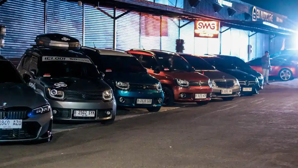 Foto - Car Meet Up Night Session 2 Sukses Digelar, 400-an Mobil Meriahkan Acara