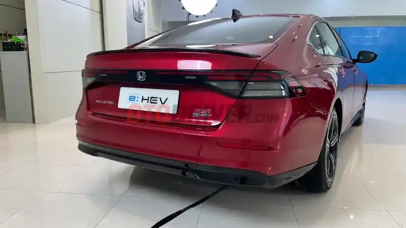 Foto - GALERI: Honda Accord Generasi Terbaru (24 FOTO)