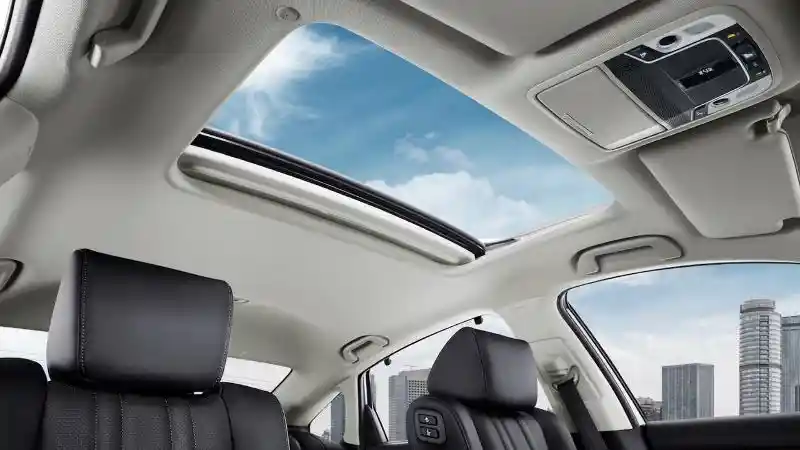 Foto - Honda Accord Kini Punya Sunroof