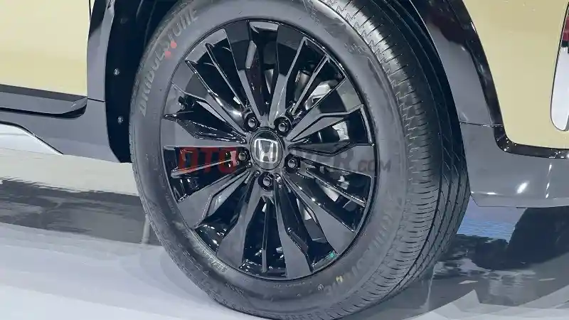 Foto - Skema Kredit Honda BR-V N7X Edition, Bisa Ditebus Dengan DP Rp 40 Jutaan