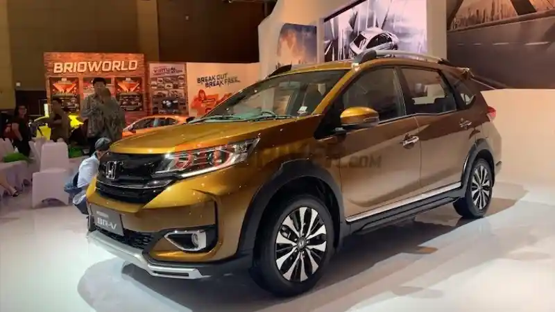 Foto - Beli Mobilio atau BR-V Untuk Mudik Bonus Uang Sangu