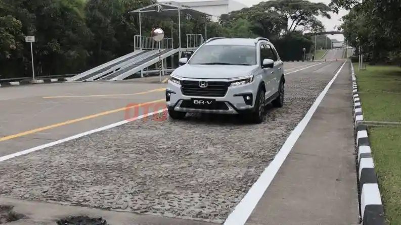 Foto - FIRST DRIVE: Honda BR-V 2021