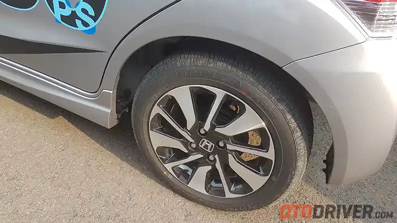 Foto - Mengenal Brake Dust, Apakah Berbahaya?