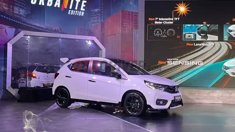 Foto - Detik-Detik Peluncuran Honda Brio Facelift, Ini Ubahannya