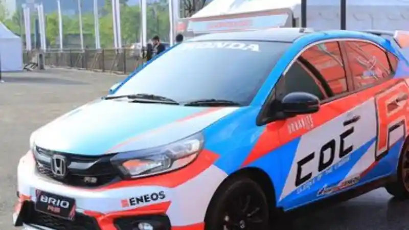 Foto - Honda Brio Urbanite Edition Didapuk Menjadi Clerk of the Course (CoC)