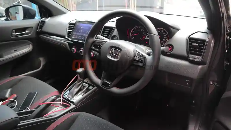 Foto - FIRST DRIVE: Honda City Hatchback RS